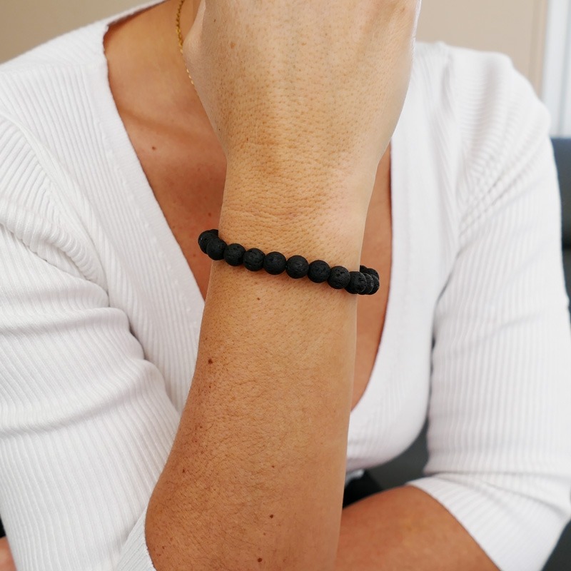 Pulsera de Piedra de Lava Negra