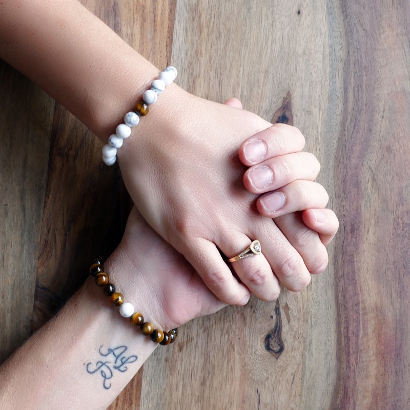 Bracelet de distance Oeil de tigre et Howlite